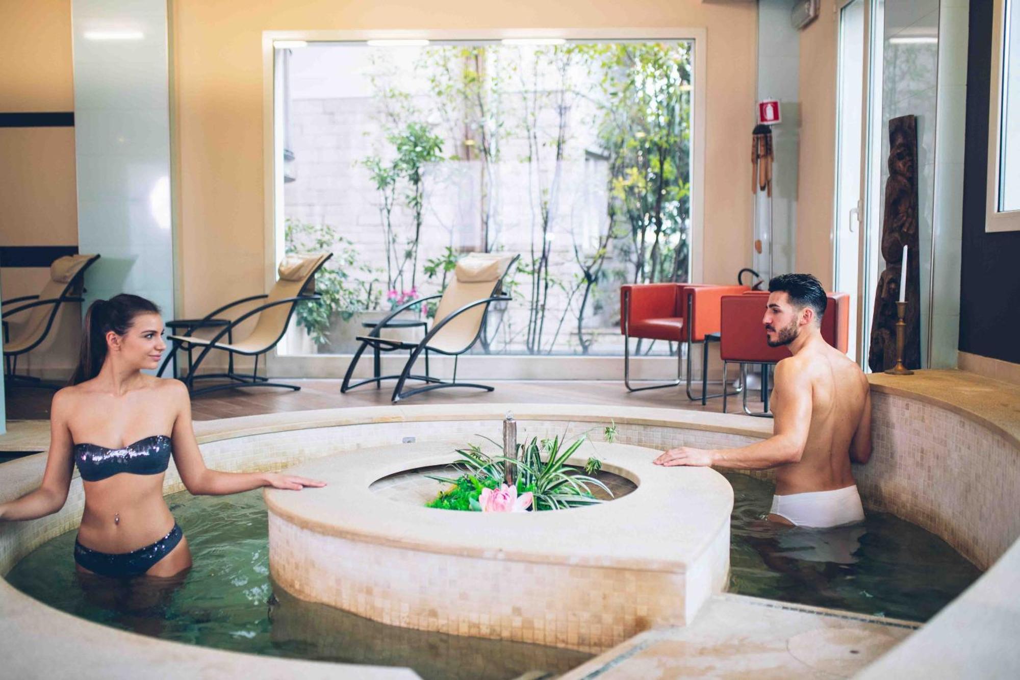 Rizzi Aquacharme Hotel & Spa Boario Terme Екстериор снимка