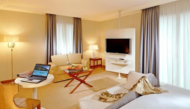 Rizzi Aquacharme Hotel & Spa Boario Terme Екстериор снимка