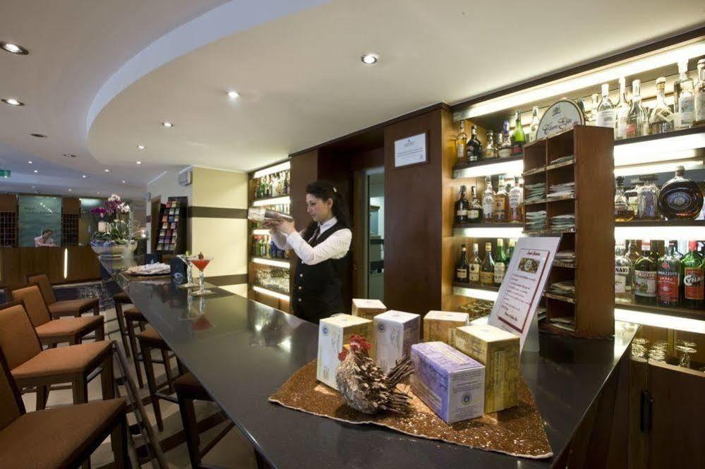 Rizzi Aquacharme Hotel & Spa Boario Terme Екстериор снимка